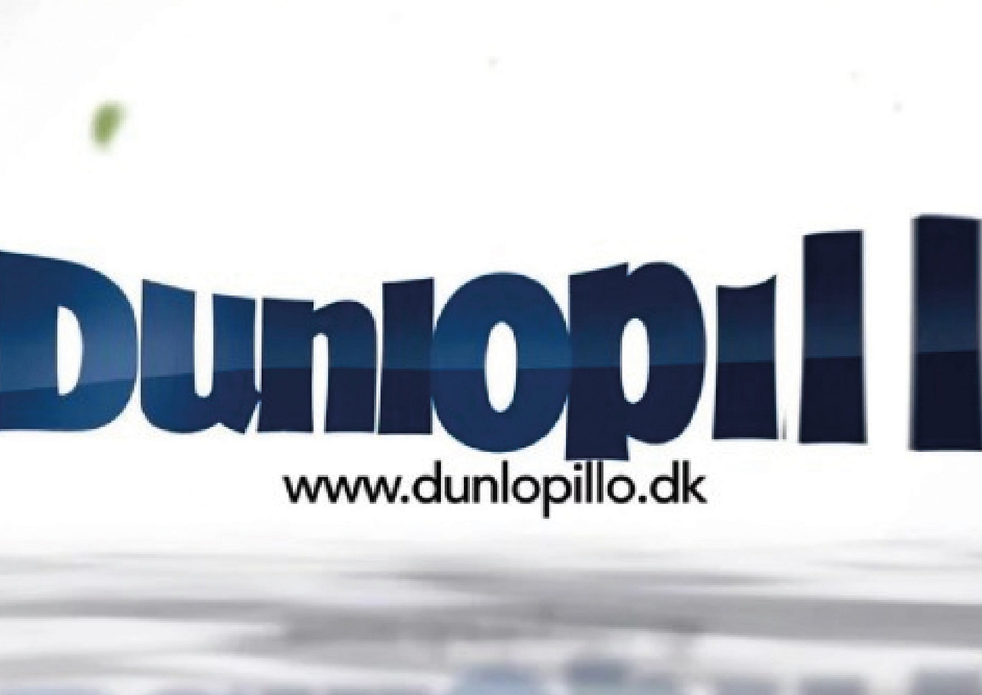 Dunlopillo TV spot